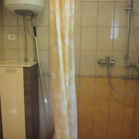 Namelis Su Pirtele * Druskieniki